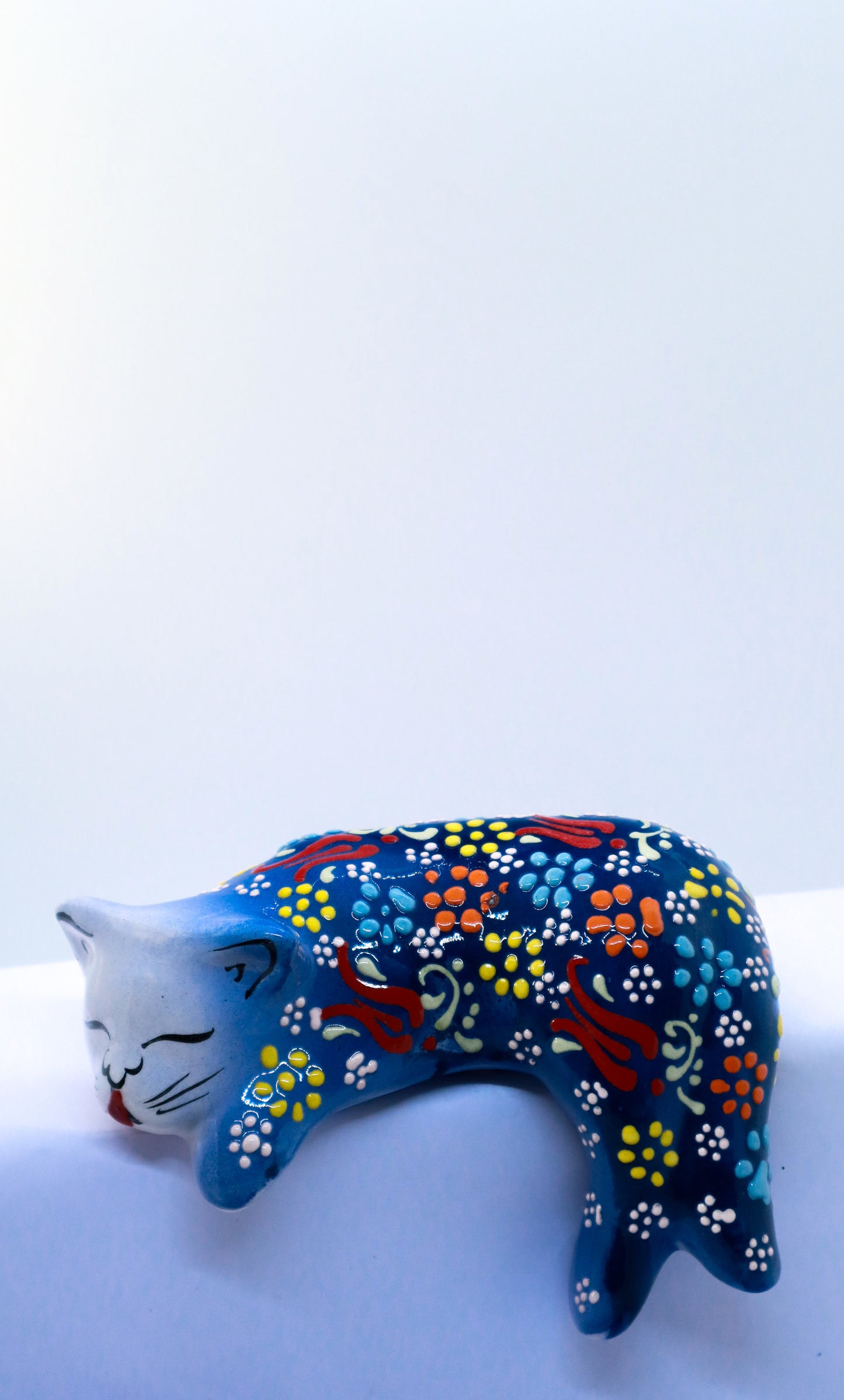 Pisică culcat 100 ceramică decorativă